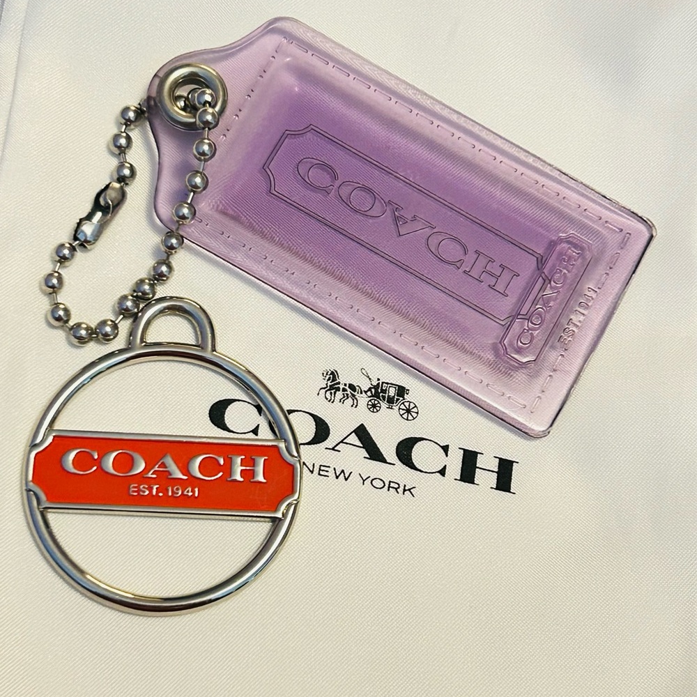 💰SOLD💰NWOT Coach 1941 Tag Keychain/ Bag Charm - Picture 11 of 13